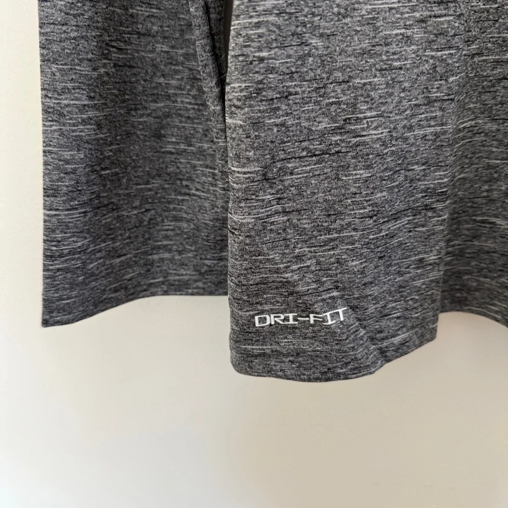 Nike Dri-Fit Gray Men's Hooded Swim Shirt